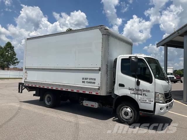 Hino 155 Camion cassonati