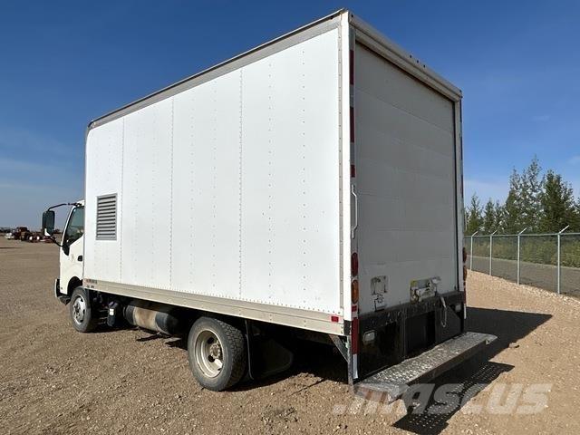 Hino 195 Camion cassonati