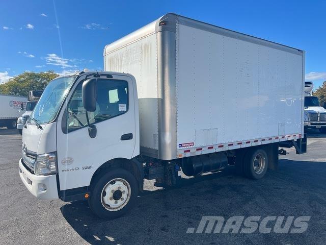 Hino 195 Camion cassonati
