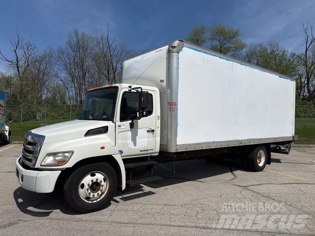 Hino 238 Camion cassonati