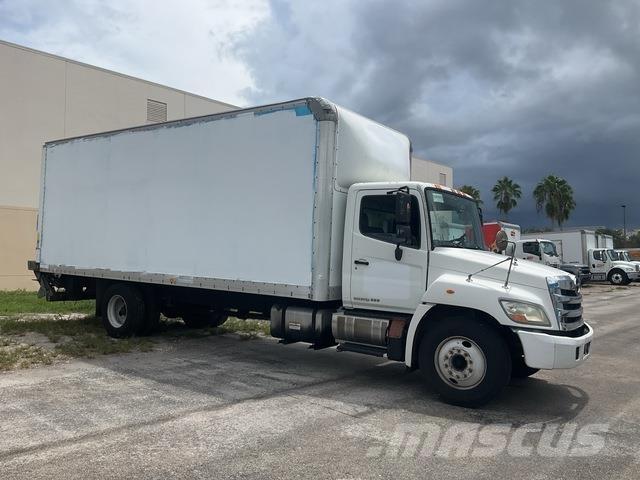 Hino 238 Camion cassonati