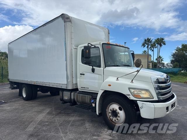 Hino 238 Camion cassonati