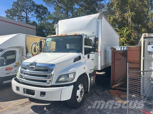Hino 238 Camion cassonati