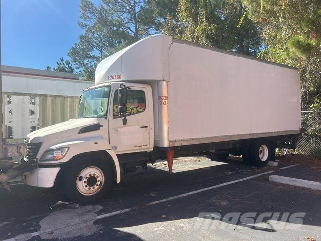 Hino 238 Camion cassonati