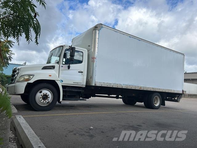 Hino 268 Camion cassonati