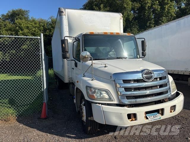 Hino 268 Camion cassonati