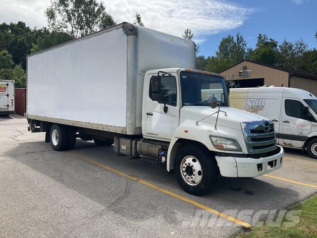 Hino 268 Camion cassonati