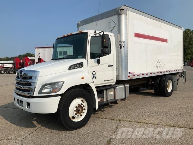Hino 268 Camion cassonati
