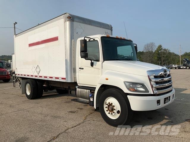 Hino 268 Camion cassonati