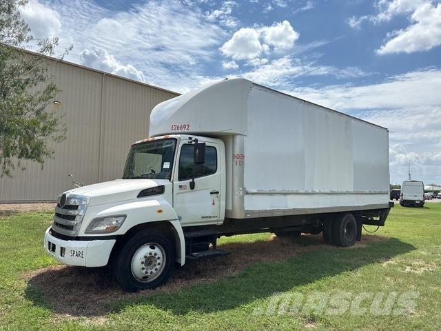 Hino 268 Camion cassonati