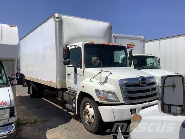Hino 268 Camion cassonati