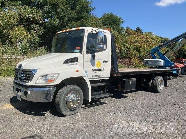 Hino 268 Carroattrezzi