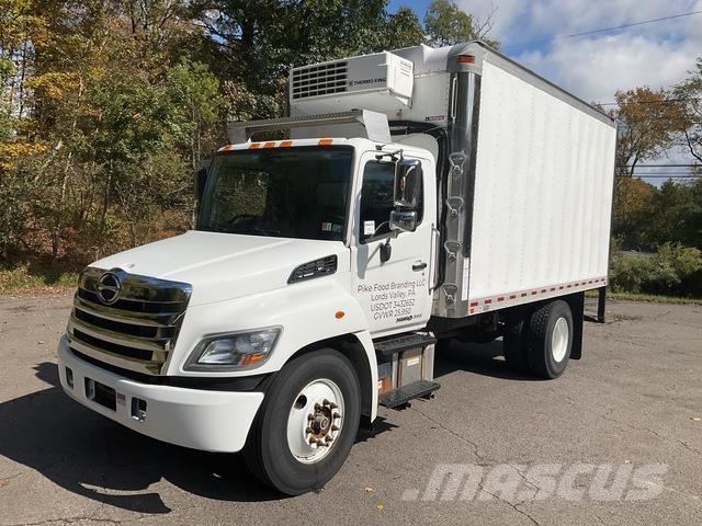 Hino 268 Camion a temperatura controllata