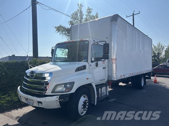 Hino 268 Camion cassonati