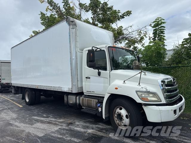 Hino 268 Camion cassonati