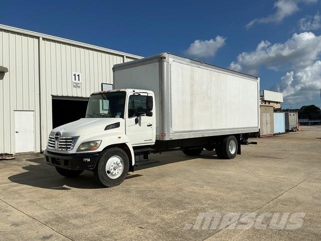 Hino 268 Camion cassonati
