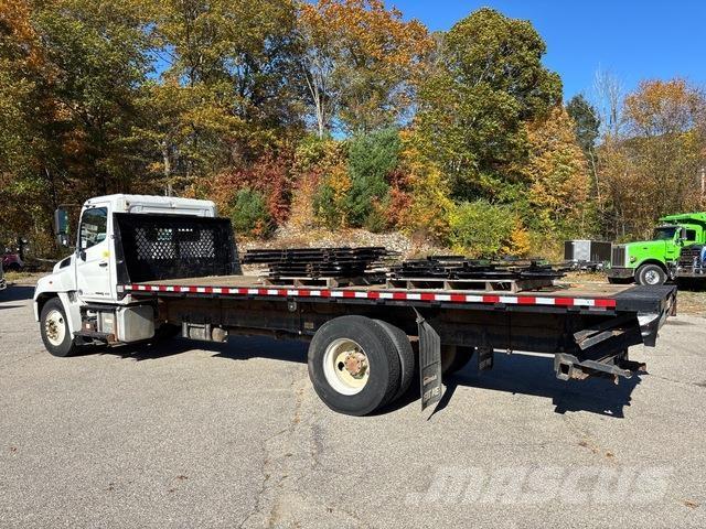 Hino 268 Camion con sponde ribaltabili
