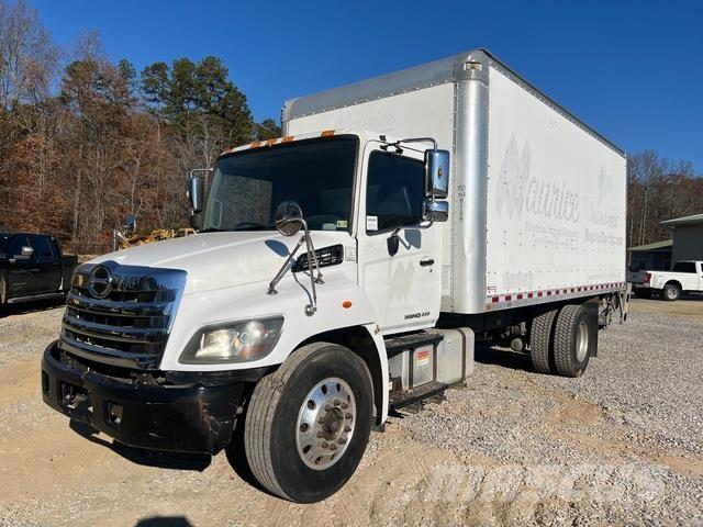 Hino 268 Camion cassonati