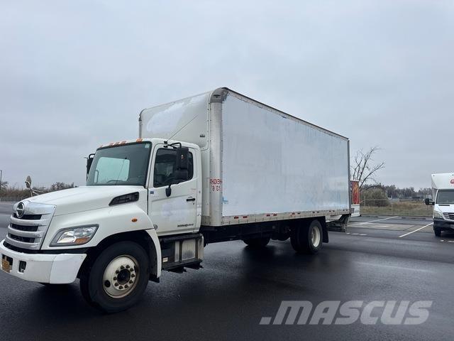 Hino 268 Camion cassonati