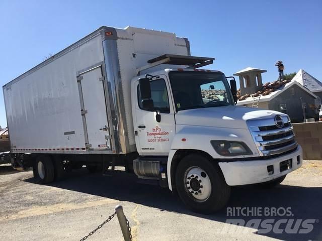 Hino 338 Camion cassonati