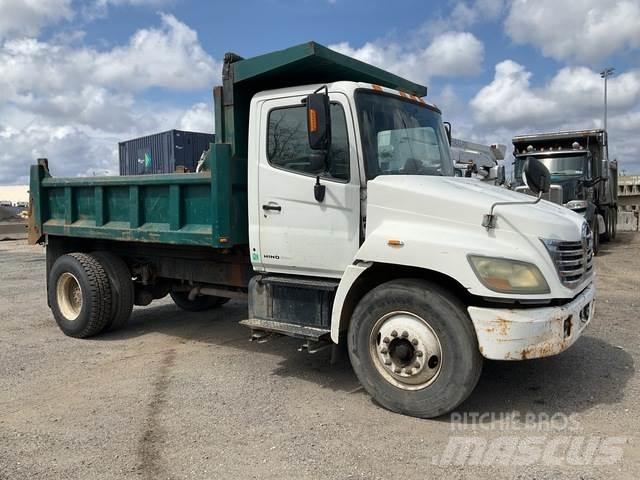 Hino 338 Camion ribaltabili