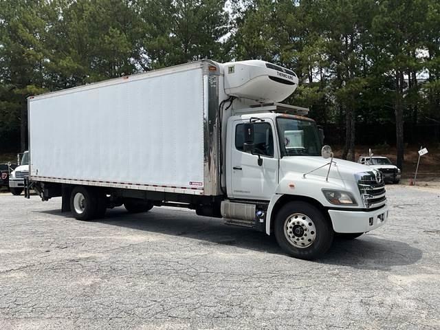 Hino 338 Camion a temperatura controllata