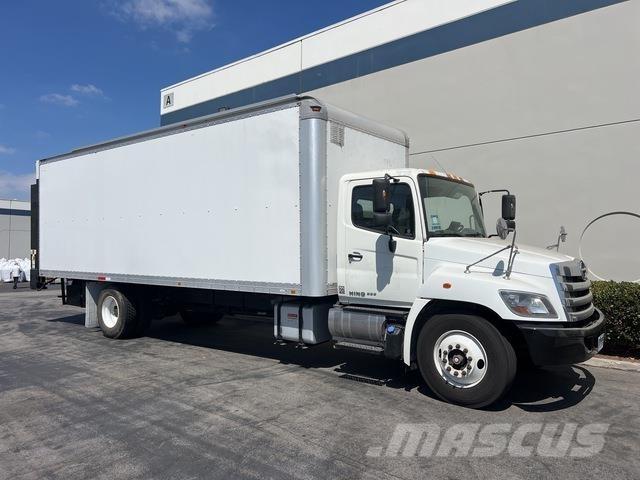 Hino 338 Camion cassonati