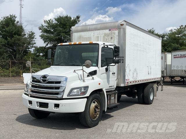 Hino 338 Camion cassonati