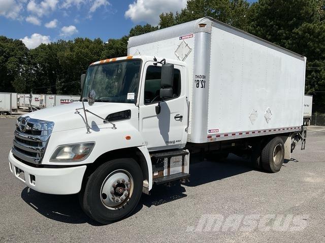 Hino 338 Camion cassonati