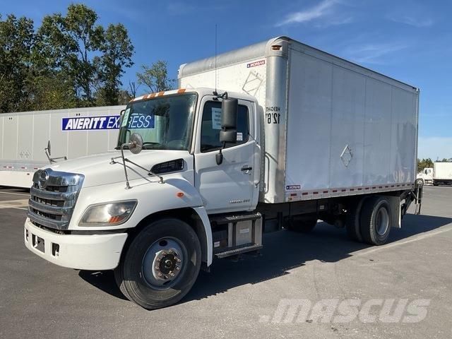 Hino 338 Camion cassonati
