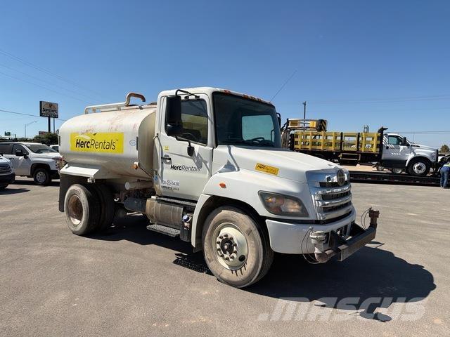 Hino 338 Autocisterne