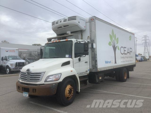 Hino 338 Camion a temperatura controllata