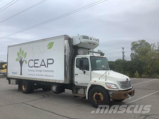 Hino 338 Camion a temperatura controllata