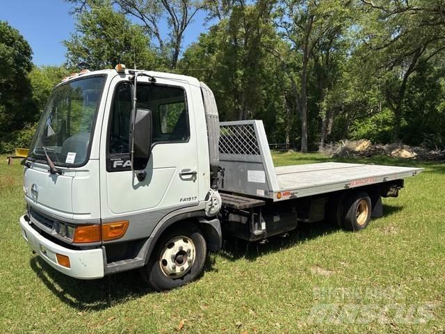 Hino FA1517 Carroattrezzi