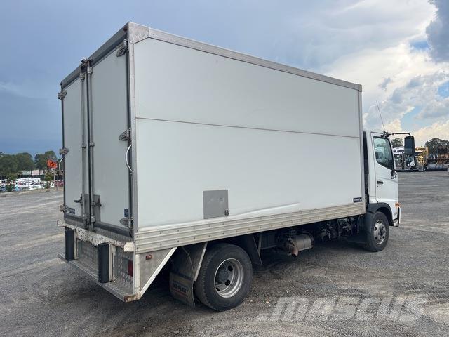 Hino FC Camion cassonati