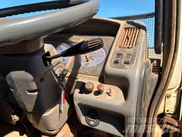 Hino GD1J Camion con sponde ribaltabili
