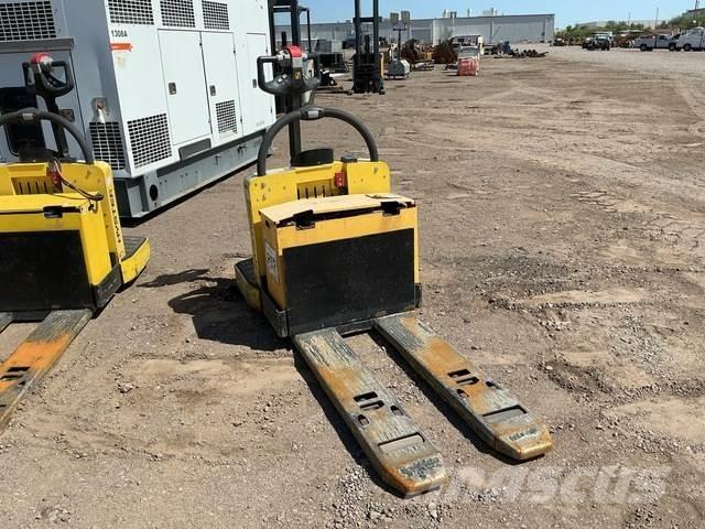 Hyster B60ZAC Transpallet elettrici a timone