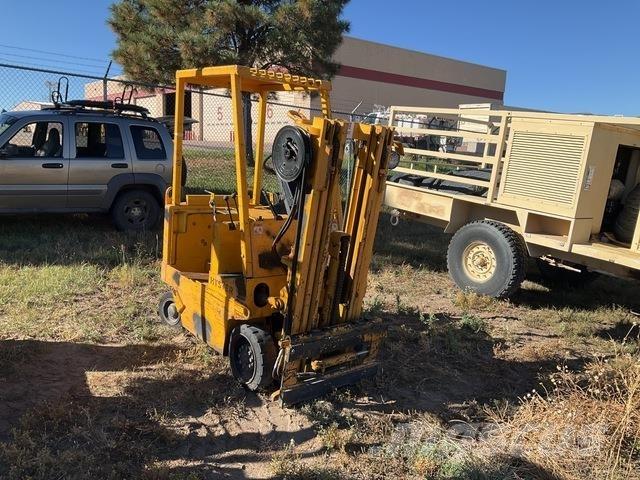 Hyster E25XL Carrelli elevatori elettrici
