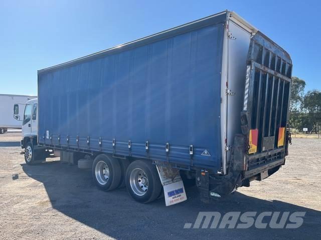 Isuzu FVR 950 Motrici centinate