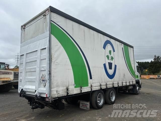 Isuzu FVR950M Motrici centinate