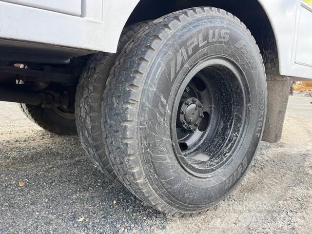 Isuzu NPR 200 Costruzioni - Altro