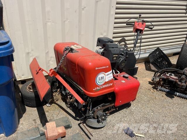 Jacobsen  Aeratori e scoticatori terreno