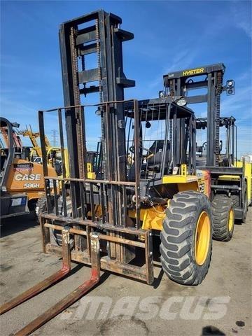 JCB 930-4 Elevatore per esterni