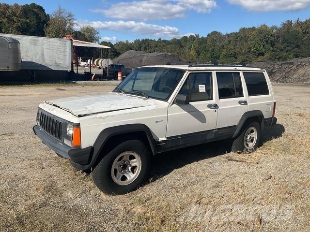 Jeep Cherokee Auto