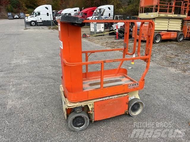 JLG 1230ES Sollevatori verticali