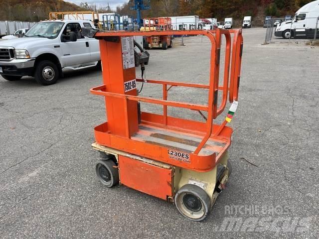 JLG 1230ES Sollevatori verticali