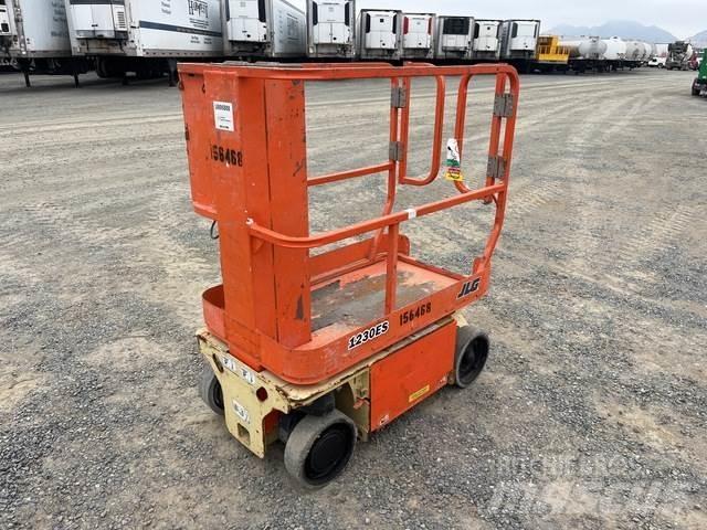 JLG 1230ES Sollevatori verticali