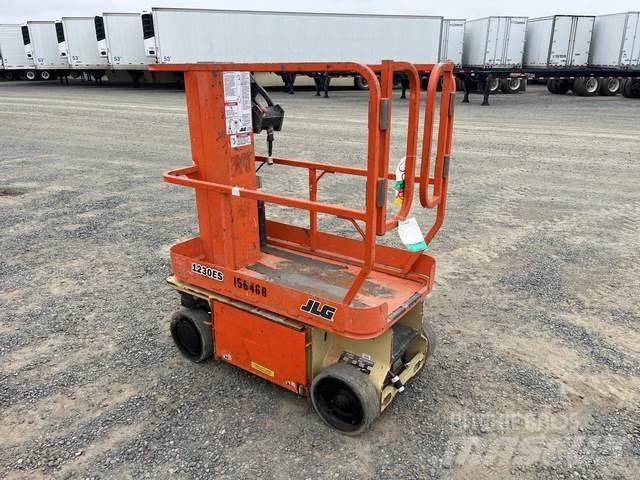 JLG 1230ES Sollevatori verticali