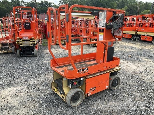 JLG 1230ES Sollevatori verticali