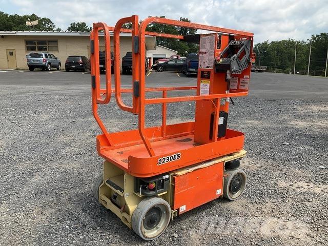 JLG 1230ES Sollevatori verticali